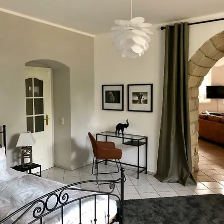 Am Wasser Graf Von Pfeil Dresden