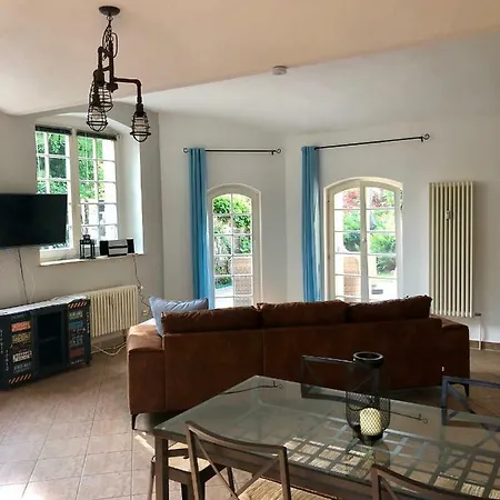 Am Wasser Graf Von Pfeil دريسدن