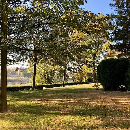 Am Wasser Graf Von Pfeil *