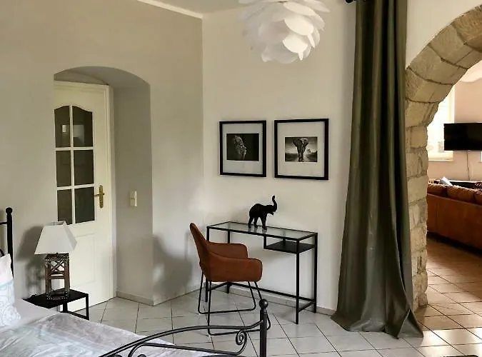 Am Wasser Graf Von Pfeil Dresden