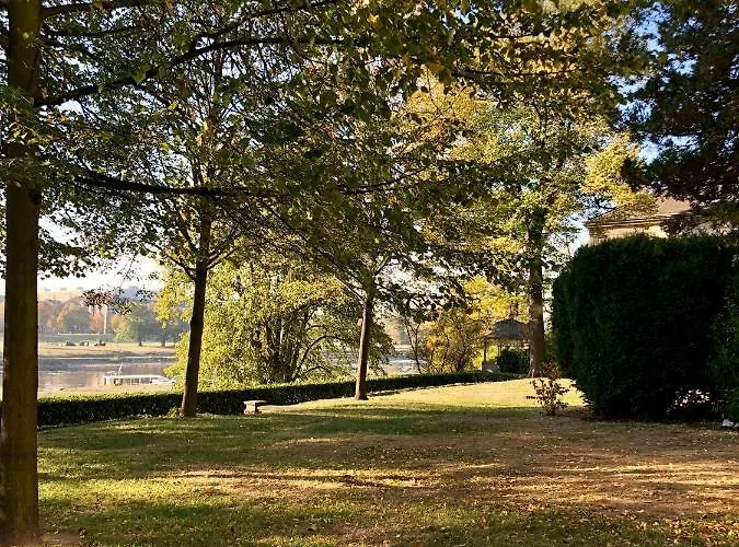 Am Wasser Graf Von Pfeil *